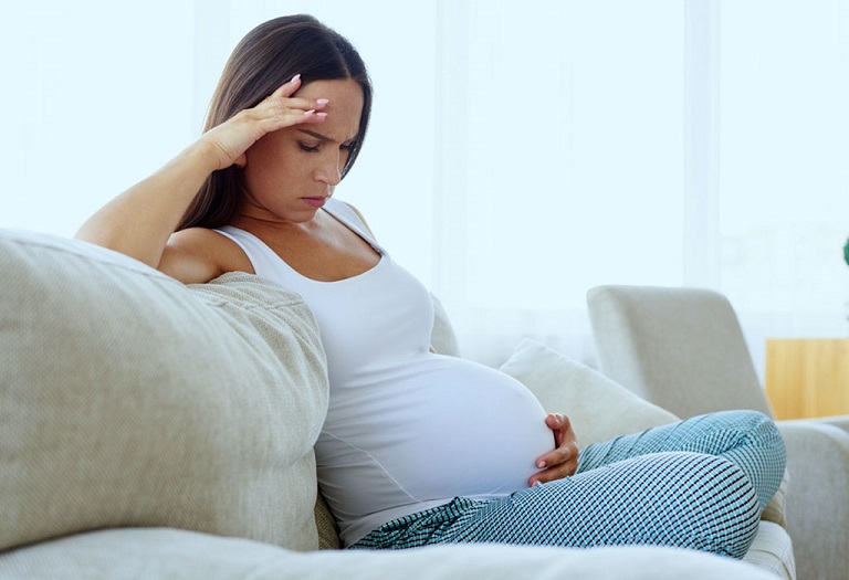 Rất nhiều nguyên nhân gây nên tình trạng trĩ khi mang thai, một trong những nguyên nhân chủ yếu là do táo bón