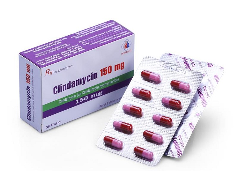 Clindamycin là kháng sinh kháng khuẩn, giúp loại bỏ mụn bọc mủ hiệu quả