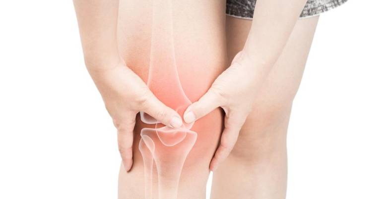 Thoái hóa khớp gối thường gây ra các cơn đau nhức ở gối khi co duỗi hoặc gập chân