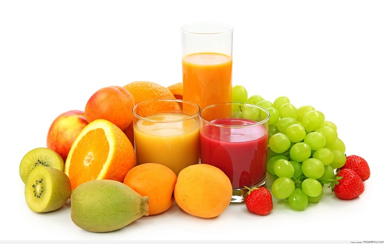 Trẻ bị viêm họng nên bổ sung quả mọng nhiều vitamin C