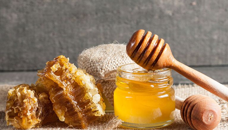 Mật ong có khả năng hỗ trợ điều trị viêm đại tràng
