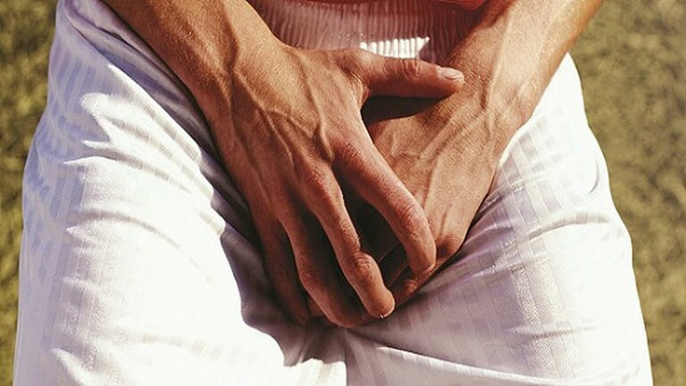 Bệnh vảy nến ở cơ quan sinh dục gây ngứa nhưng thường không đến mức đau.