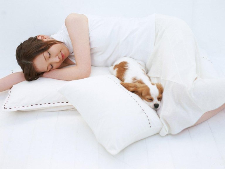 Điều trị mỏi khớp gối khi ngủ
