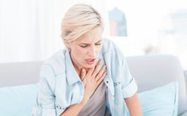 Khó thở là triệu chứng phổ biến của viêm dạ dày