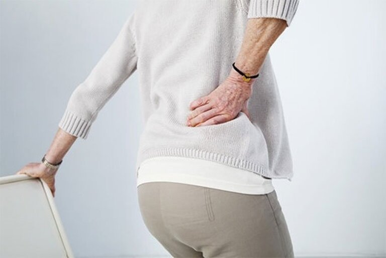 Hiệu quả chữa đau lưng bằng cấy chỉ phụ thuộc vào nhiều yếu tố. Trong đó có vấn đề tuổi tác.