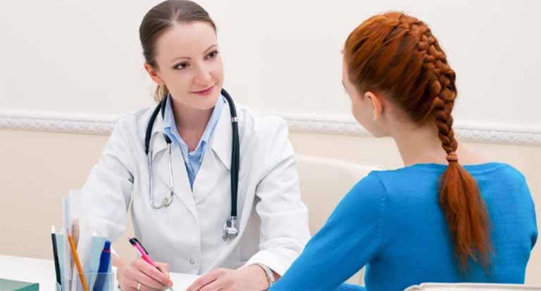 Phụ nữ nên chủ động thăm khám phụ khoa thường xuyên để bảo vệ sức khỏe sinh sản cho bản thân