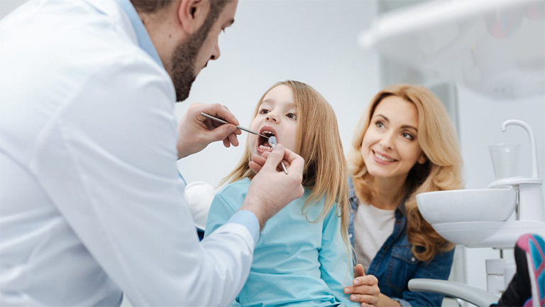 Cách điều trị viêm tủy răng ở trẻ em hiệu quả và an toàn