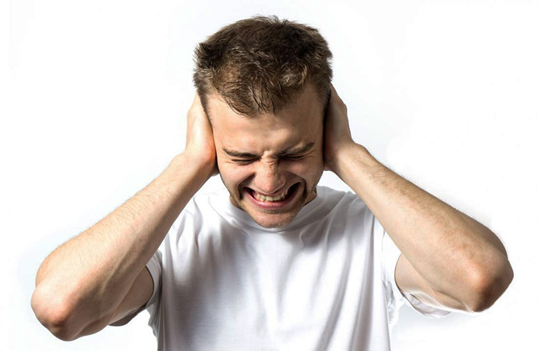 Chức năng nghe sẽ bị ảnh hưởng không hề nhỏ nếu bệnh viêm ống tai ngoài không được quan tâm và điều trị kịp thời