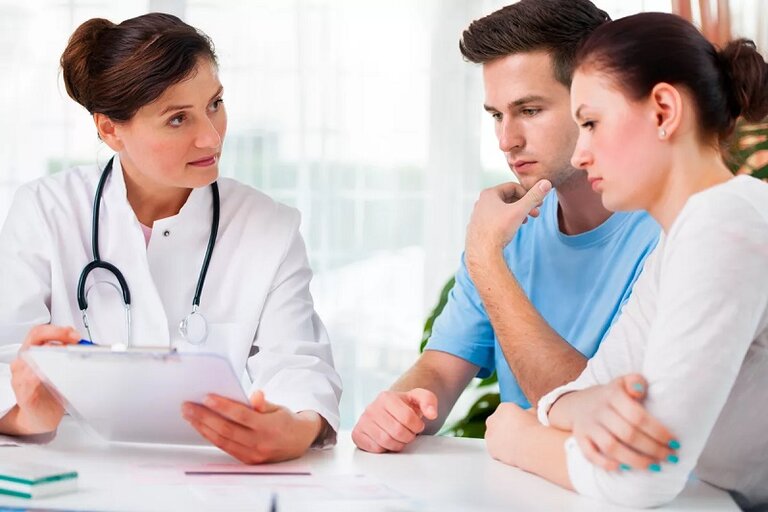 Bệnh nhân nên đi thăm khám bác sĩ nếu tình trạng sỏi thận mãi không thuyên giảm